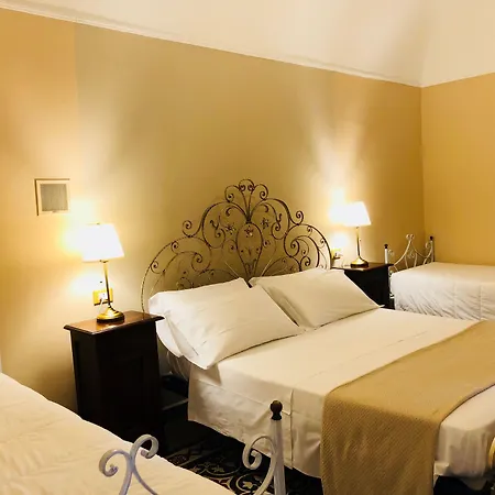 伯格拉住宿加早餐旅馆 4*