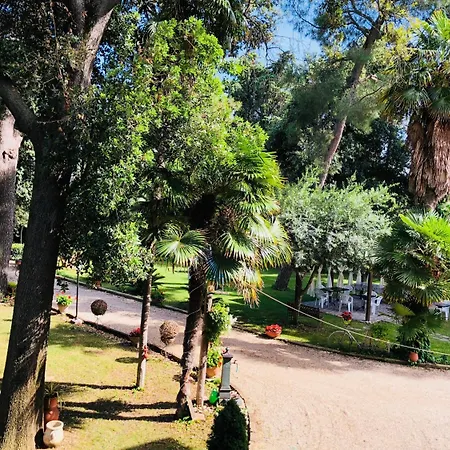 住宿加早餐酒店 伯格拉住宿加早餐旅馆 4*